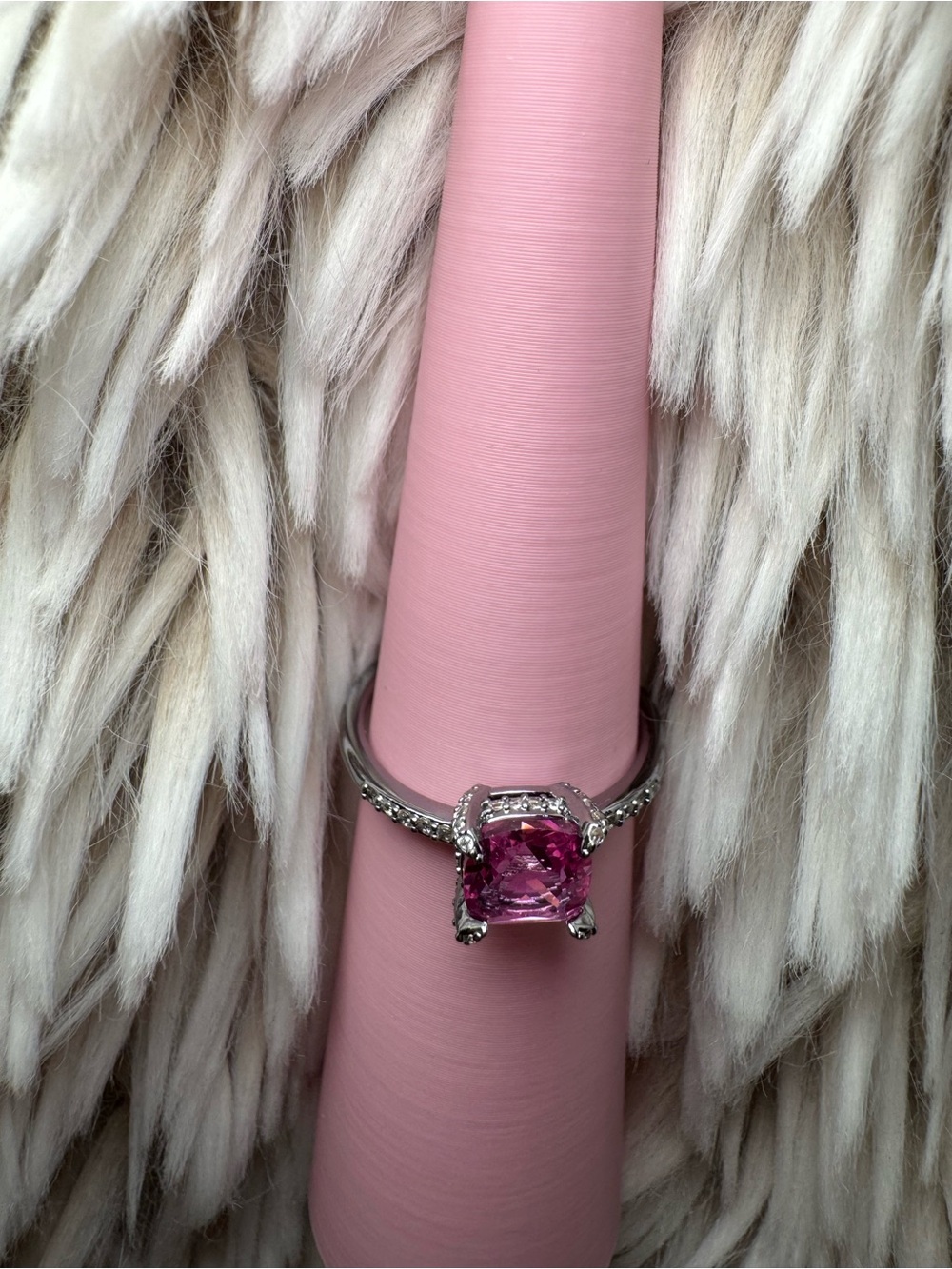 Pink Ring - Picture 4 of 7